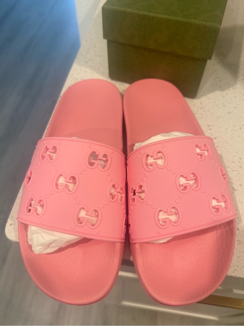 Gucci Pink Rubber GG Slides Sandals Women's BRAND NEW IN BOX size 42 rose color!